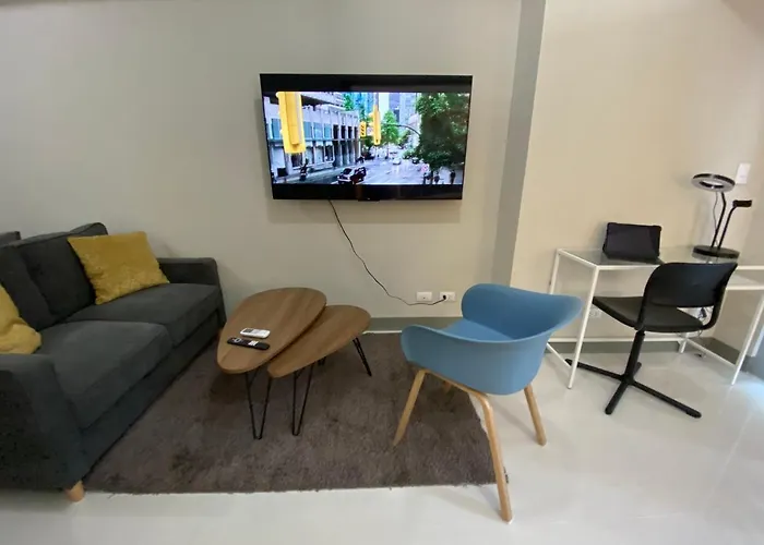 Apartment 1 Bedroom Uptown Bgc With Balcony Manila