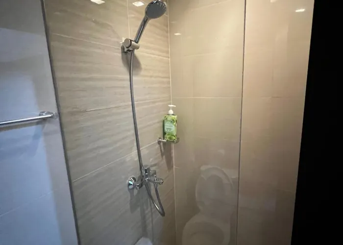 1 Bedroom Uptown Bgc With Balcony Manila